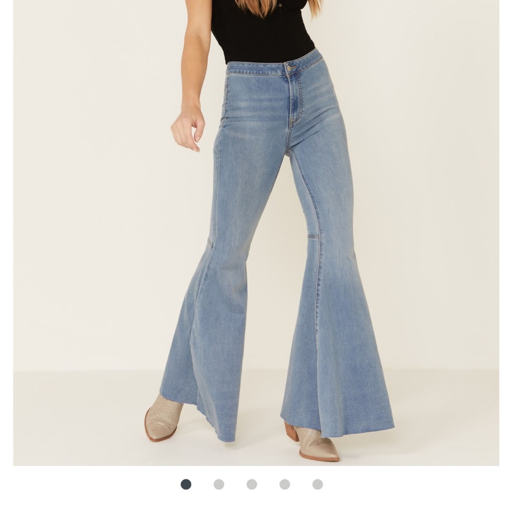 FREE PEOPLE WOMEN'S LIGHT WASH HIGH RISE JUST FLOAT ON FLARE JEANS